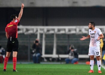 Giudice di Serie A, Caprari del Benevento fermato due turni