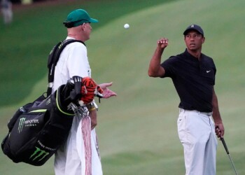 Golf, Masters: Johnson e Thomas in testa, eliminato Molinari