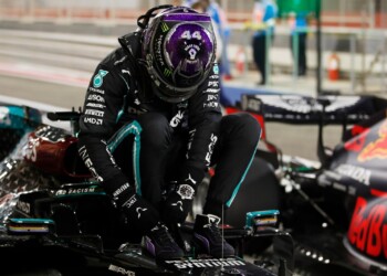 GP Bahrain, Hamilton: “Non ho festeggiato granché il settimo titolo”