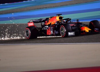GP Bahrain, Verstappen: “Difficile sfidare Mercedes”