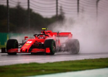 Gp Turchia, qualifiche sospese: bandiera rossa in Q1 per maltempo