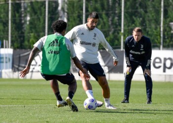 Juve, Dybala e Khedira fra i nodi.  Richieste per Bernardeschi
