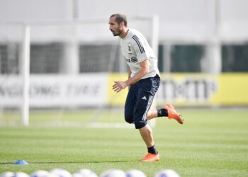 Juve, rifinitura per il Ferencvaros. Chiellini in gruppo