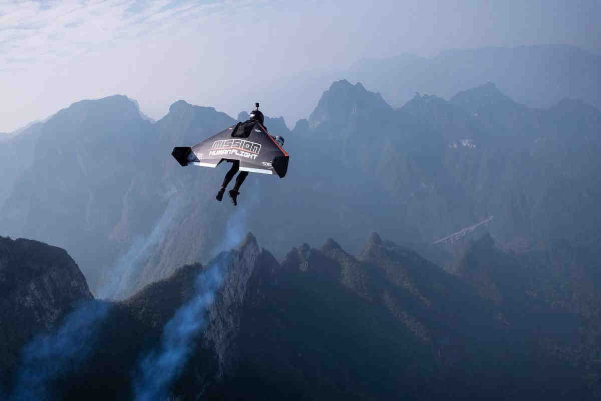 L'uomo che volava più veloce di un aereo è morto durante un incidente di allenamento