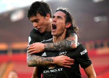 Manchester United, rimonta show nel segno di Cavani: vittoria a Southampton