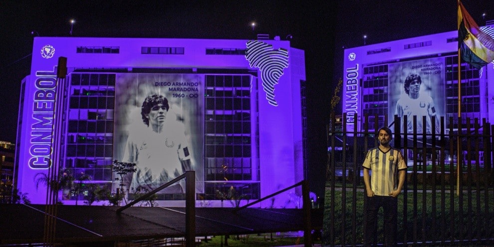 Maradona, Ferlaino rende omaggio al Pibe de Oro ai Quartieri Spagnoli