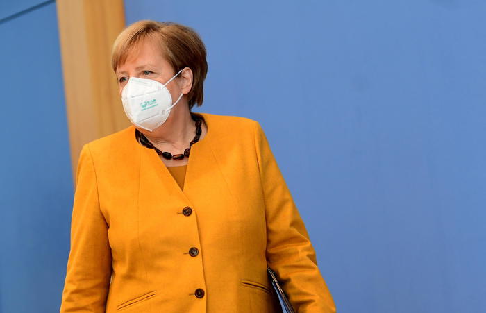 Merkel, pandemia come questa capita una volta ogni secolo