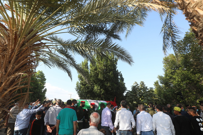 Morto Erekat: in centinaia alle esequie a Gerico