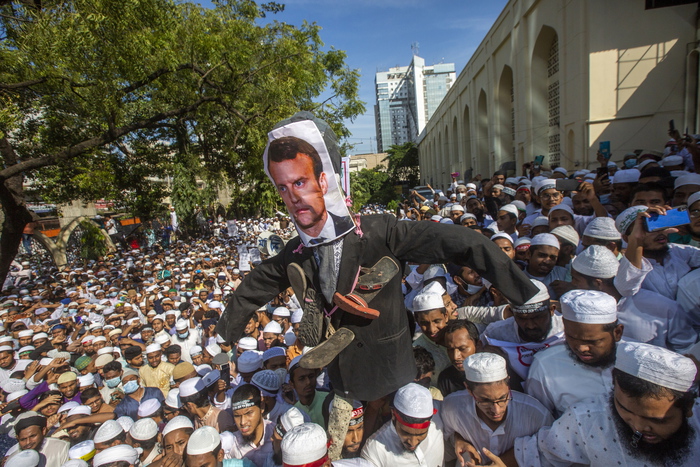 Nizza: 50mila manifestanti in Bangladesh contro la Francia