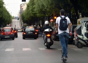 Pandemia: io viaggio da solo. Meno auto e più bike, il futuro è micromobilità