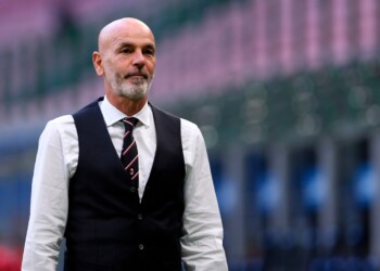 Pioli, positività al covid confermata: salterà Napoli-Milan