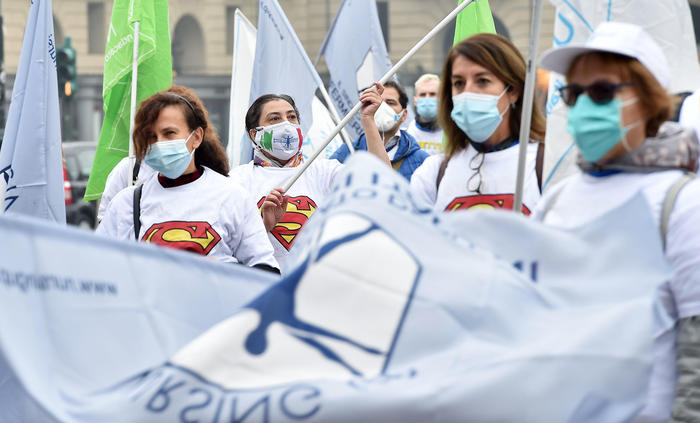 Protestano infermieri Piemonte, subito 3.500 assunzioni