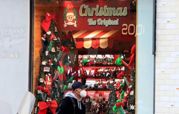 Sindaco Bordighera contro ecommerce, comprate nei negozi