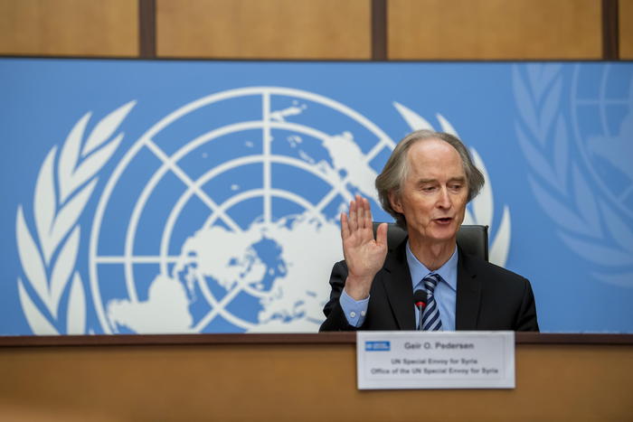 Siria: al via domani colloqui su costituzione a Ginevra