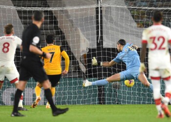 Southampton fermato dai Wolves, Hodgson ko contro il Burnley