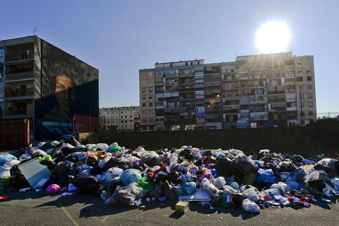 Tariffa rifiuti 2020 a 300 euro a famiglia,Campania più cara