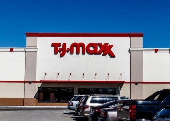 TJX supera le stime degli analisti per guadagni e entrate nel Q3