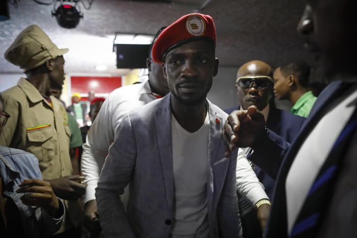 Uganda, 7 morti in proteste dopo l’arresto di Bobi Wine
