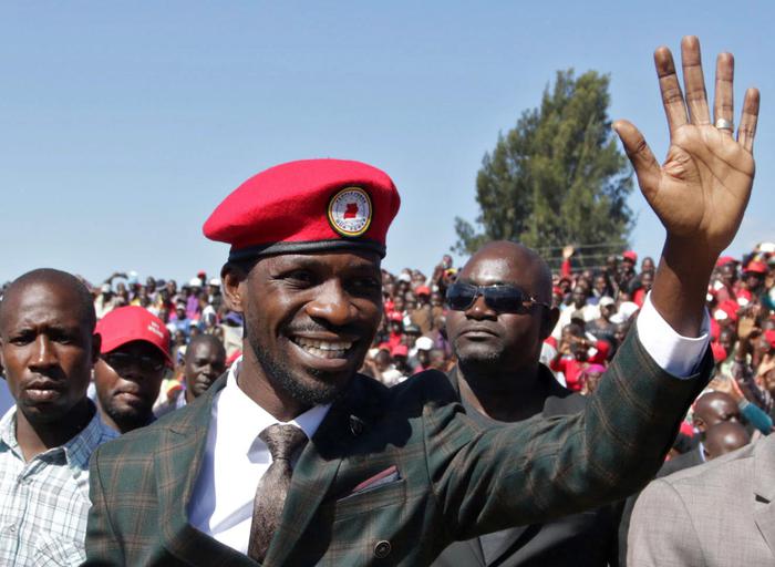 Uganda: candidato alla presidenza Wine liberato su cauzione