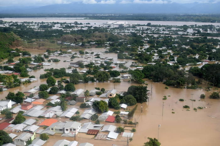 Uragani, 28 i morti in America centrale