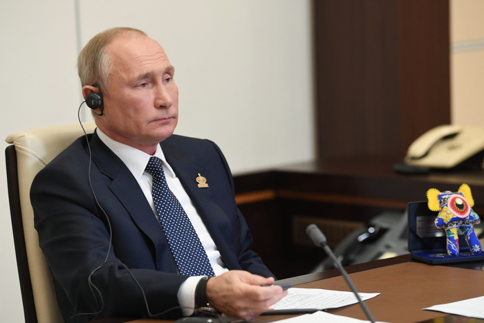 Usa: Putin, ci congratuliamo quando risolvono problemi