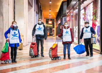 Neve a Milano, Senzatetto:  Progetto Arca potenzia stasera le Unità di strada  per distribuire cibo caldo e indumenti asciutti