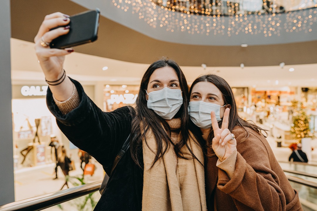 Iniziativa “Donare è gratis” per l’emergenza Covid:  20 tablet per i pazienti ricoverati e un selfie per sostenere gli ospedali di Siracusa