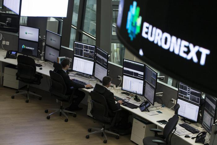 Borsa: Europa migliora con fiducia in stimoli Usa e Bce