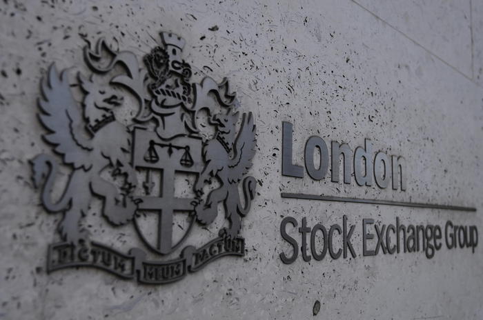 Borsa: Europa rimbalza, resta indietro Londra -0,3%