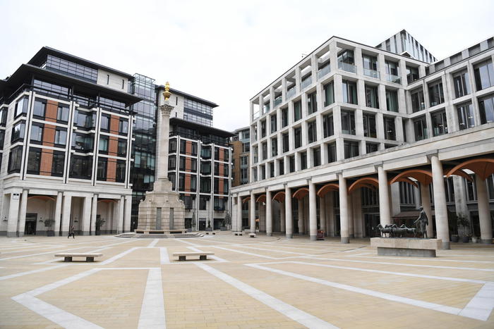 Borsa: Europa sotto tiro con futures Usa, Milano -3,3%