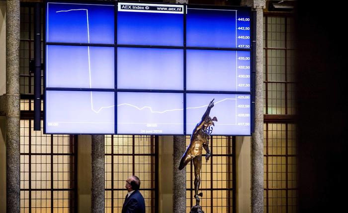 Borsa: minirimbalzo Europa, futures in rosso, Milano +0,8%