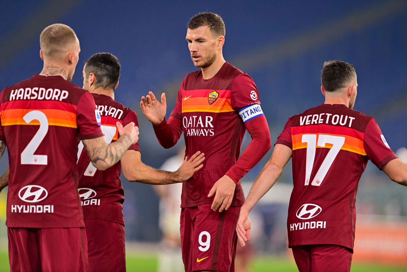 La Roma cala il tris: Veretout, Dzeko e Mancini stendono il Cagliari