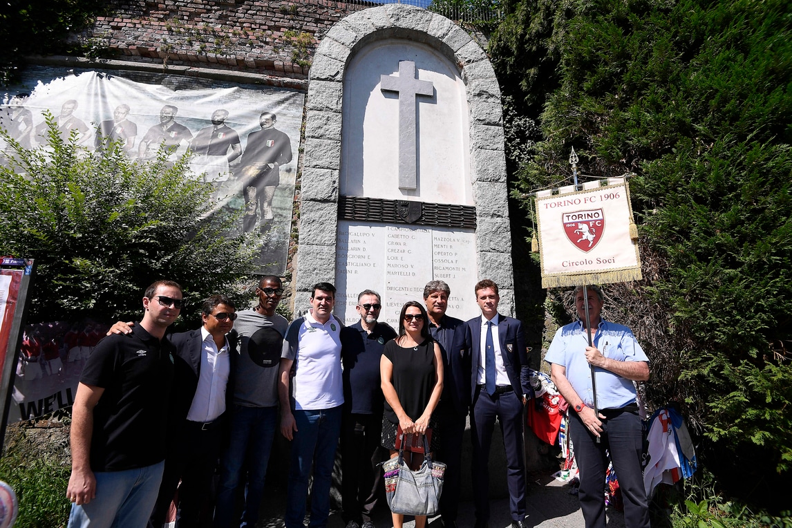 Torino, la Chapecoense in visita a Superga