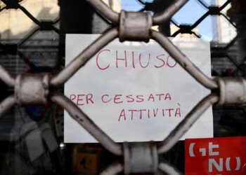 Confcommercio, nel 2020 oltre 300mila imprese in meno