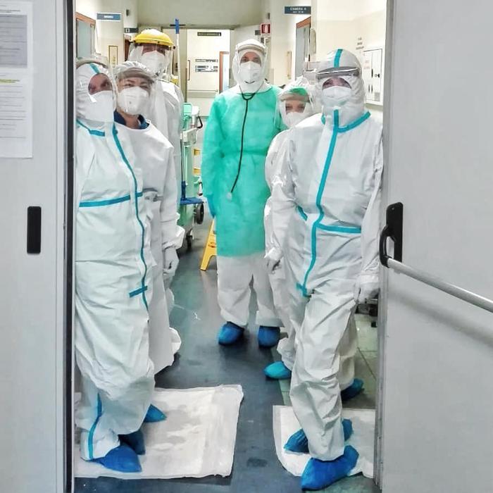 Covid: in calo positivi e vittime,ma 52 mila tamponi in meno