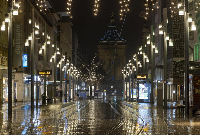 Covid: Sassonia, nuovo lockdown, chiude scuole e negozi