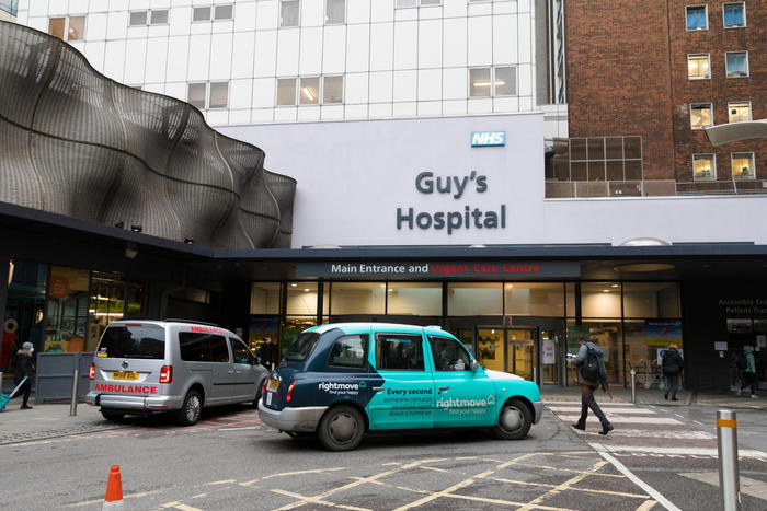 Covid: stop vaccino Gb a chi ha reazioni allergiche