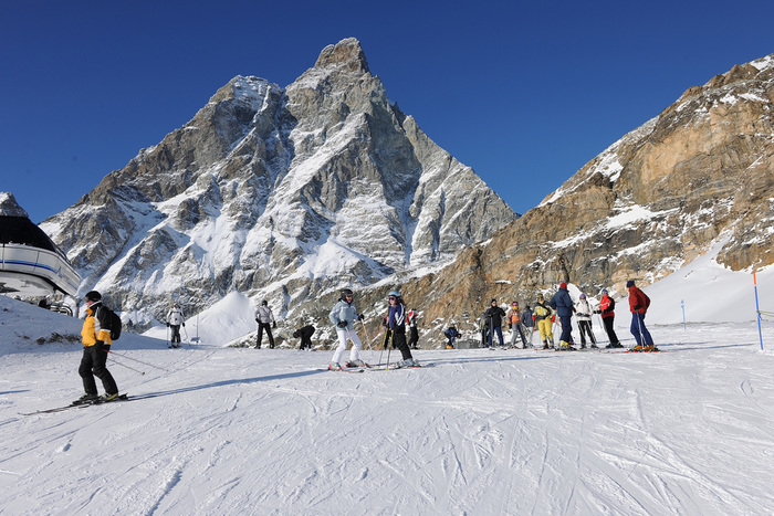 Covid: Zaia, premier lavora per chiusura piste sci estero