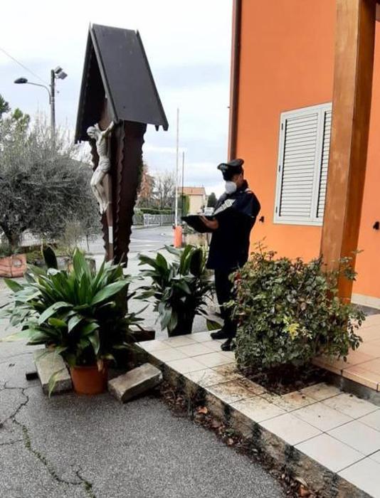 Danneggia crocifisso a Rimini, denunciato