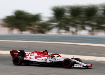 F1, Giovinazzi: “Grosjean? Sport pericolo, Halo gli ha salvato la vita”