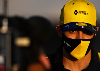 F1 Renault, Ocon: “Non so ancora quando e dove mi allenerò”