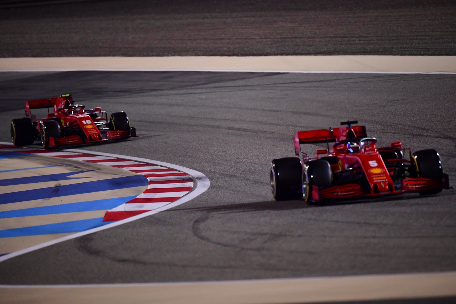 Ferrari, Vettel: “Avevo buone sensazioni, il traffico mi ha sfavorito”