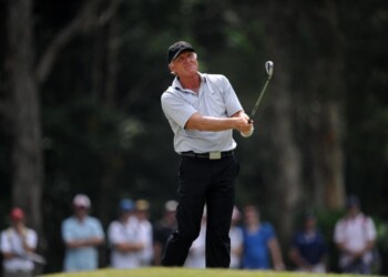 Golf, Norman esce dall’ospedale: “Mi curerò a casa”