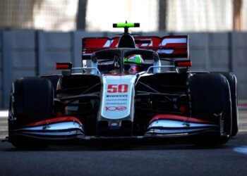 GP Abu Dhabi, Schumacher: “Ambientamento senza intoppi”