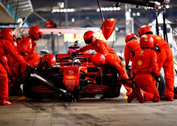 GP Abu Dhabi, Vettel “Azzurro”: intona Celentano per salutare la Ferrari
