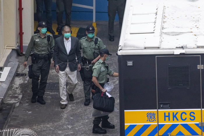 Hong Kong: scarcerato su cauzione il dissidente Jimmy Lai
