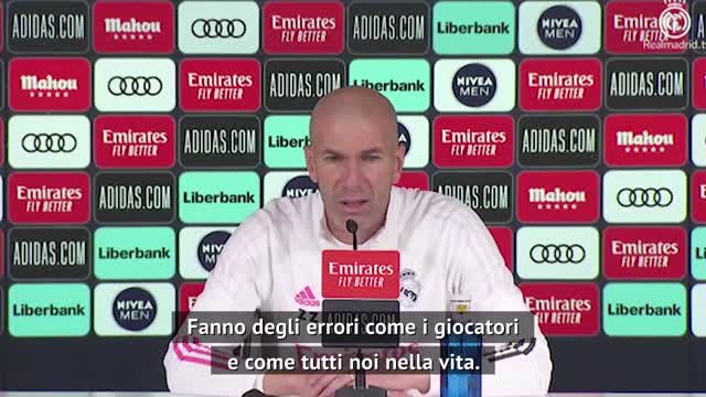 Zidane risponde a Koeman: "Infastidito dalle sue parole"