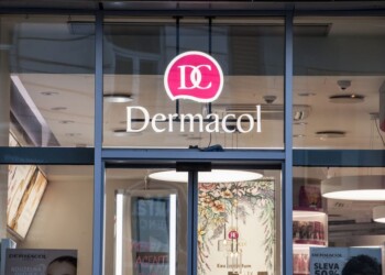 McBride aumenta gli utili annuali stimati per la forte domanda di prodotti per la pulizia