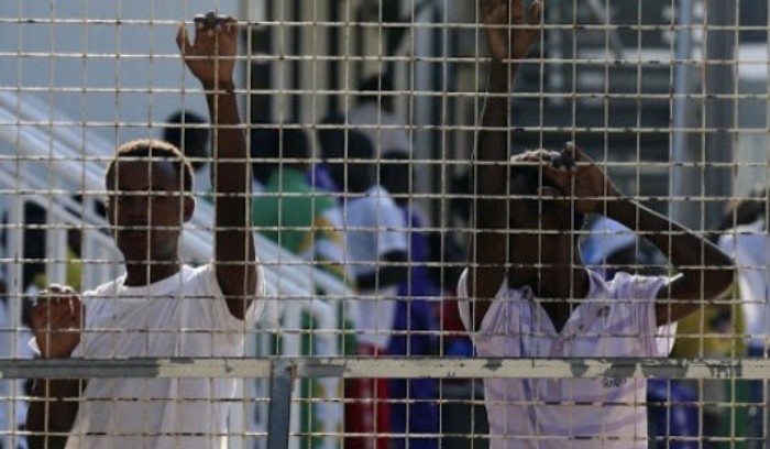 Migranti: Forum Lampedusa, condizioni inadeguate hotspot
