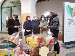 Natale. Campidoglio, regali ai bambini ospitati nelle strutture di accoglienza